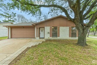 Building Photo - 5402 Dunnethead Dr