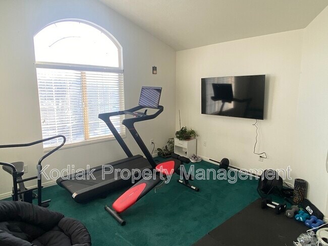 Building Photo - 5302 W Ted Wy