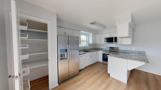 Building Photo - 606 Angler Way