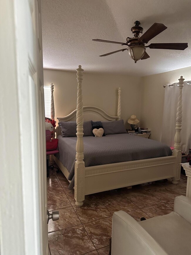 Building Photo - 1422 Wood Violet Dr