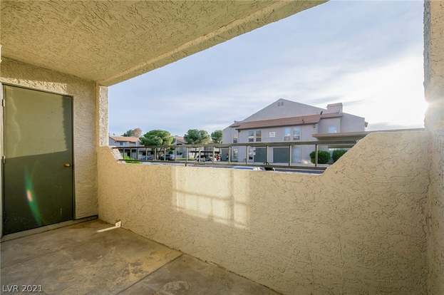Building Photo - 3749 Carlyle Dr