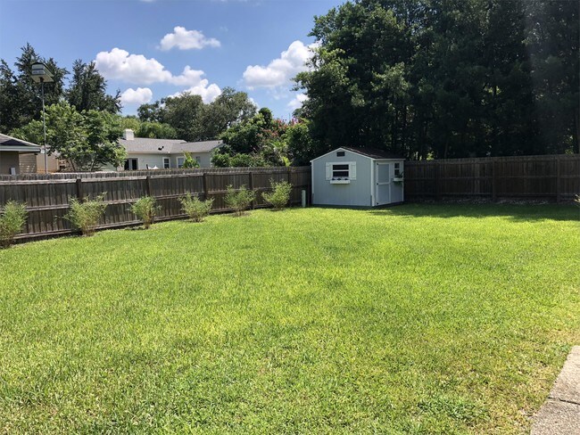 Building Photo - 1015 Harwood St