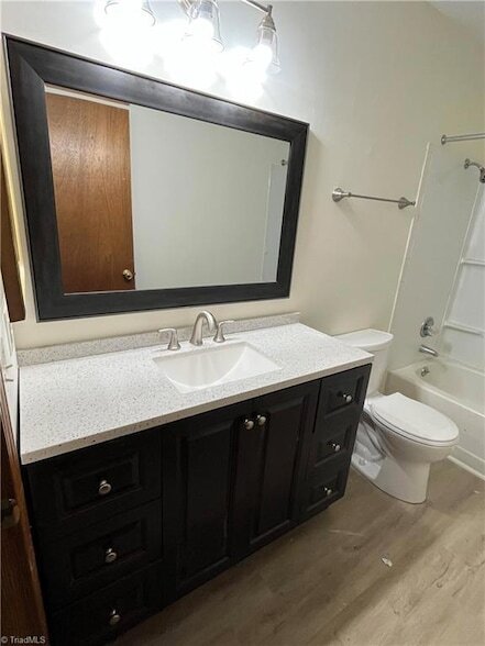 Building Photo - 417 Buena Vista Dr