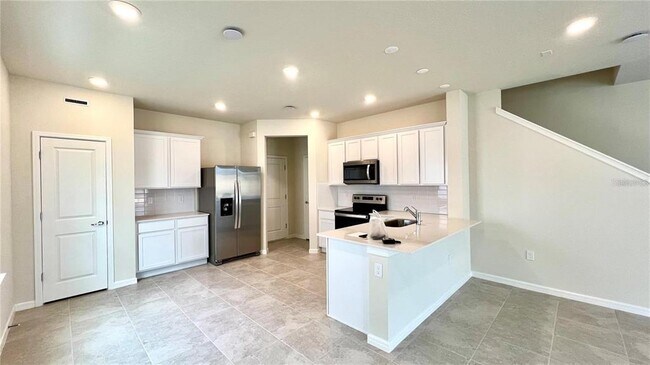 Building Photo - 2855 Stunning Ave