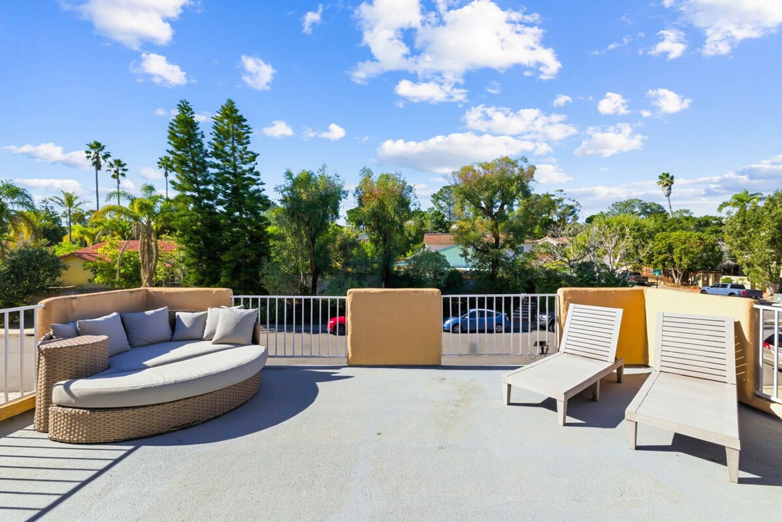 Building Photo - 14261 Mango Dr