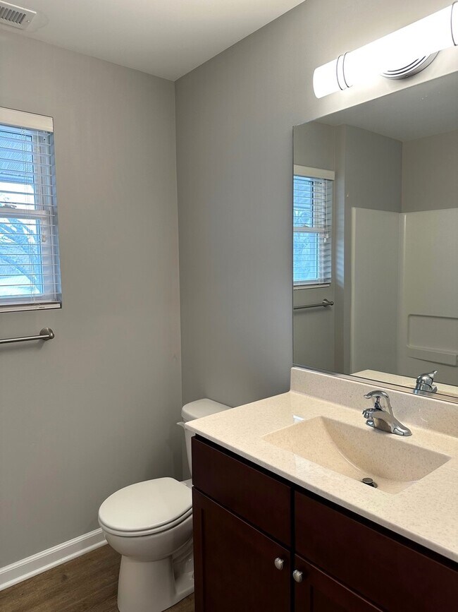 Building Photo - 201 Penny Ave