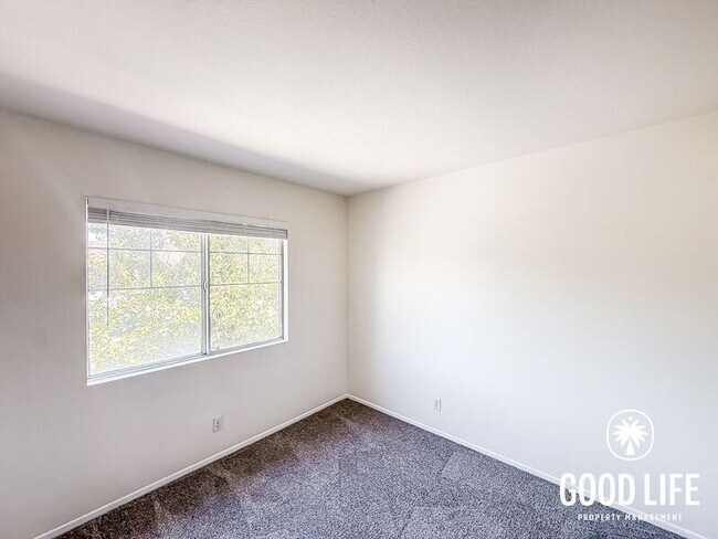 Building Photo - 1084 Forester Dr