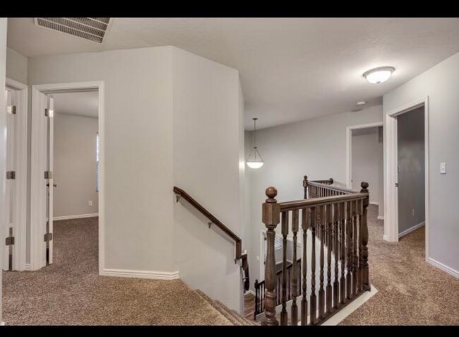 Building Photo - Spacious Living in Spring Creek Ranch – Your Next Home Awaits