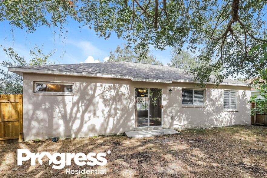 Building Photo - 1226 Franford Dr