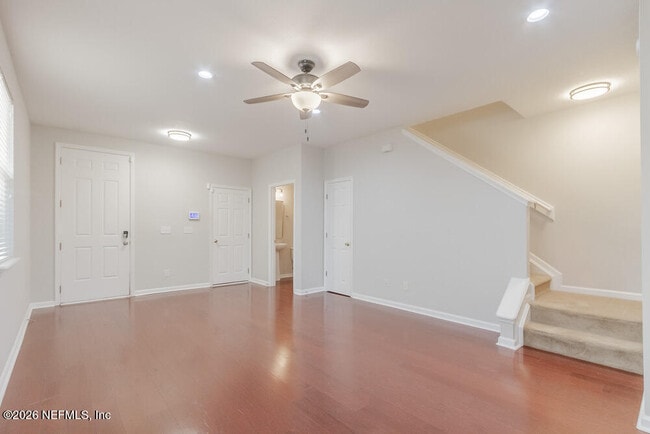 Building Photo - 2307 Sunset Bluff Dr