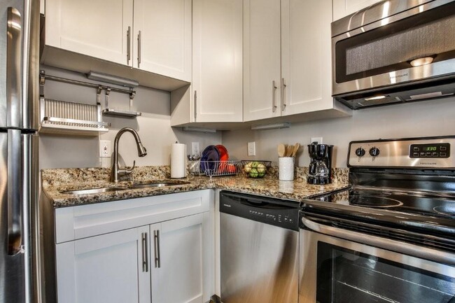 Building Photo - 455 Atlanta Ave SE