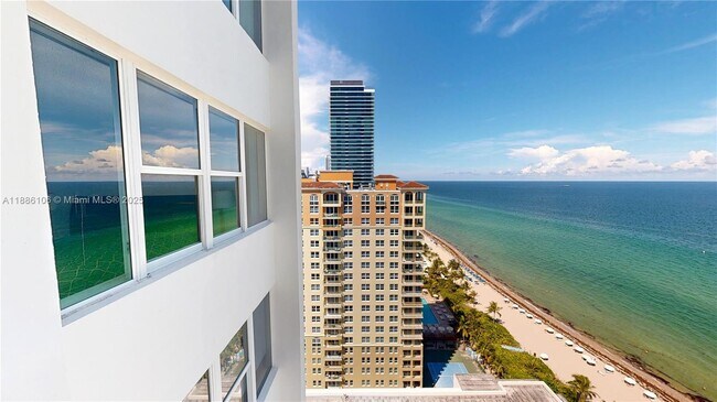 Building Photo - 3140 S Ocean Dr