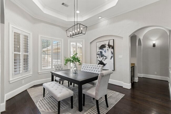 Building Photo - 26214 Kingsgate Ln