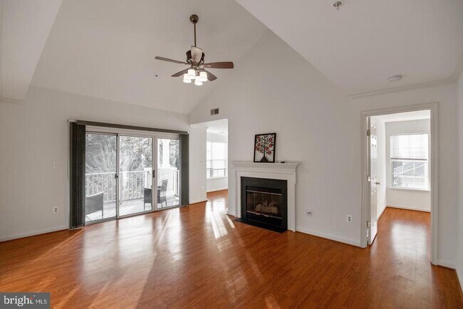 Building Photo - 131 Timberbrook Ln