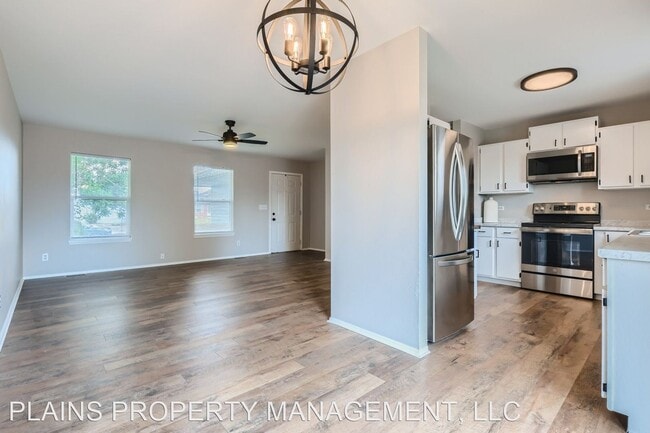 Building Photo - 3 br, 2 bath House - 602 East 24th Street