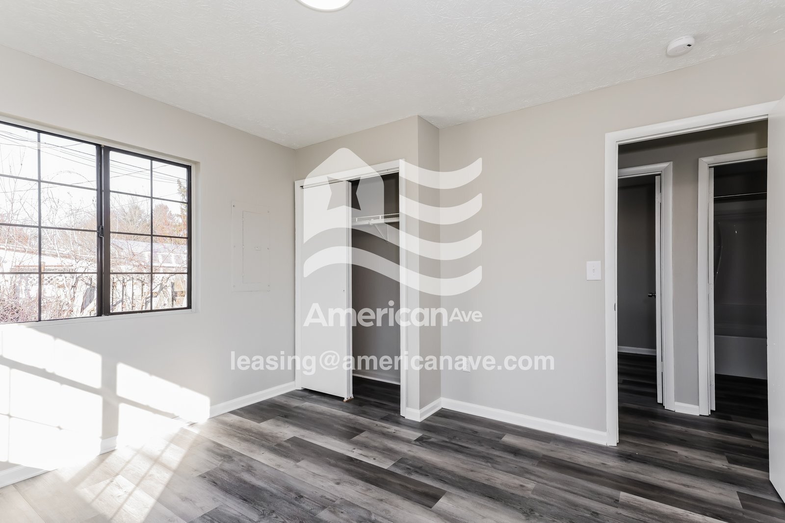 Building Photo - 1851 Norwood Ave