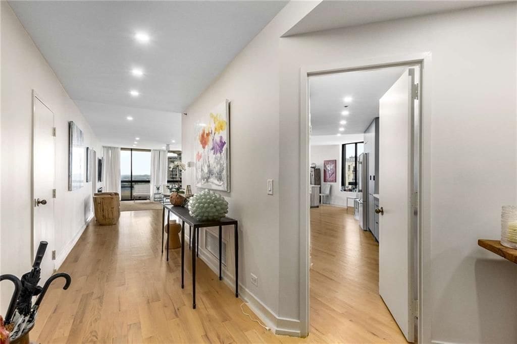 Building Photo - 2660 Peachtree Rd