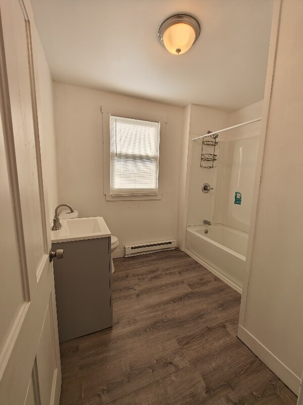 Building Photo - 197 Roosevelt St