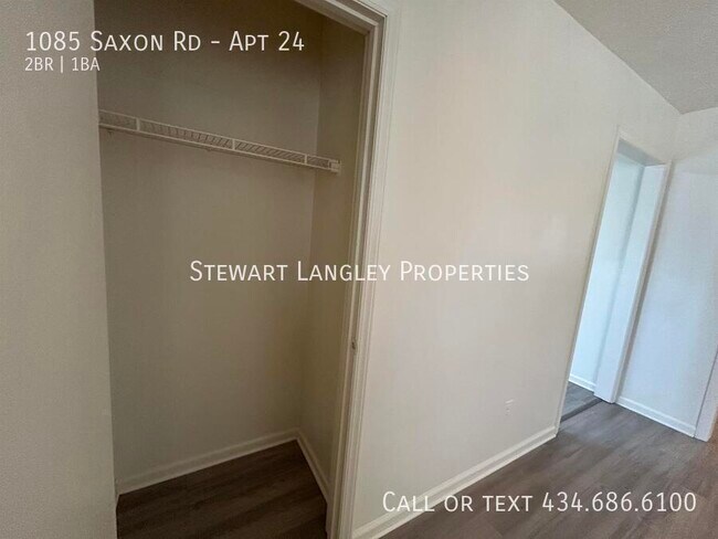 Building Photo - 1085 Saxon Rd