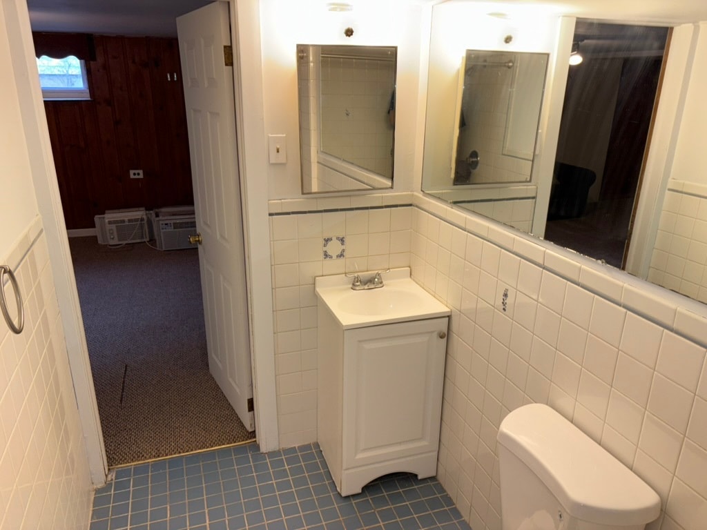 Building Photo - 418 Highland Ave