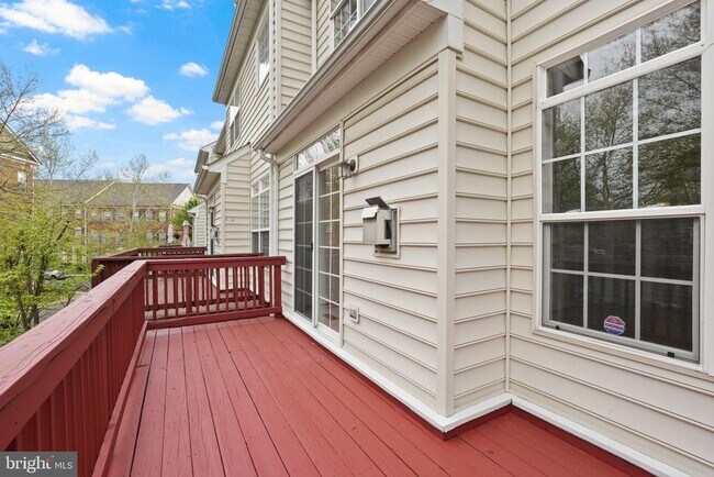 Building Photo - 13044 Town Commons Dr