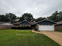 Building Photo - 1729 Melrose Dr