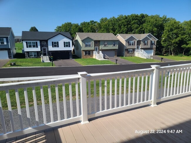 Building Photo - 3 Bedroom Townhome for Rent in Waynesboro