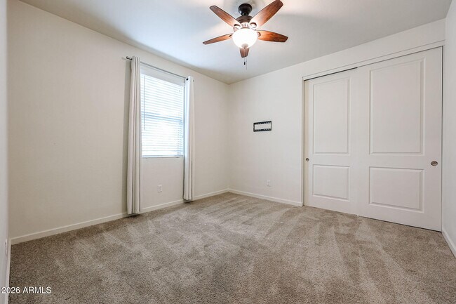 Building Photo - 14090 W Old Oak Ln