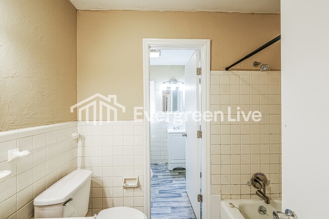 Building Photo - 3322 Bonds Ave