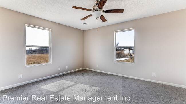 Building Photo - 3 br, 2 bath House - 92 SW 331st Rd