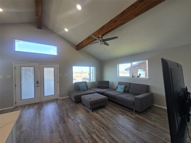 Building Photo - 211 Redfish Dr