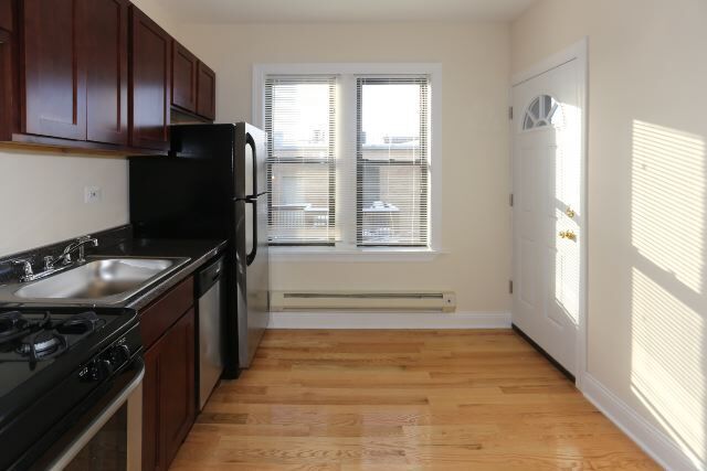 Building Photo - 2834 N Orchard St