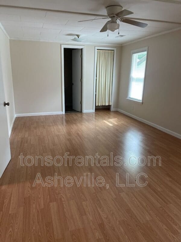 Building Photo - 360 N Jones Creek Rd