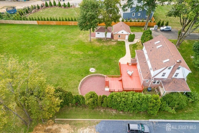 Building Photo - 338 Buckelew Ave