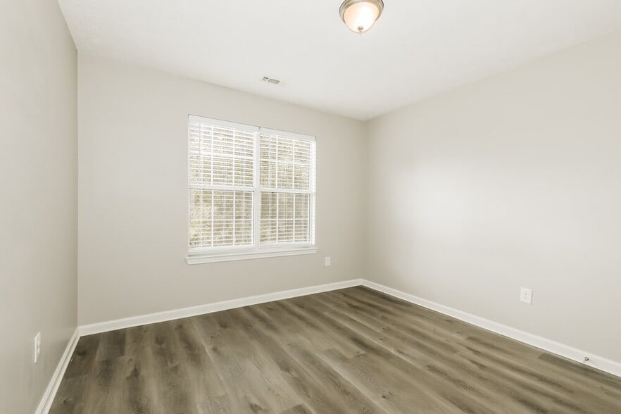 Building Photo - 11752 Spring Lake Way