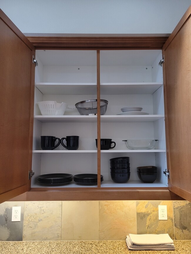 Building Photo - 400 Washington Ave