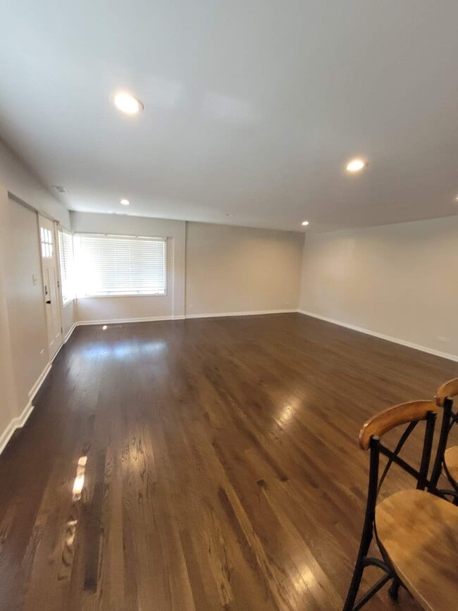 Building Photo - 1272 Lee St