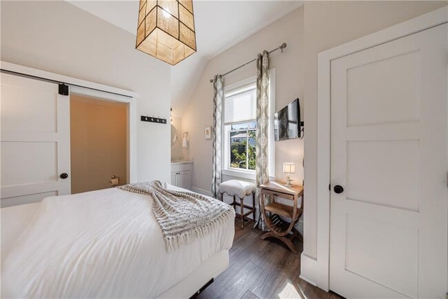 Building Photo - 1015 Loliver Ln