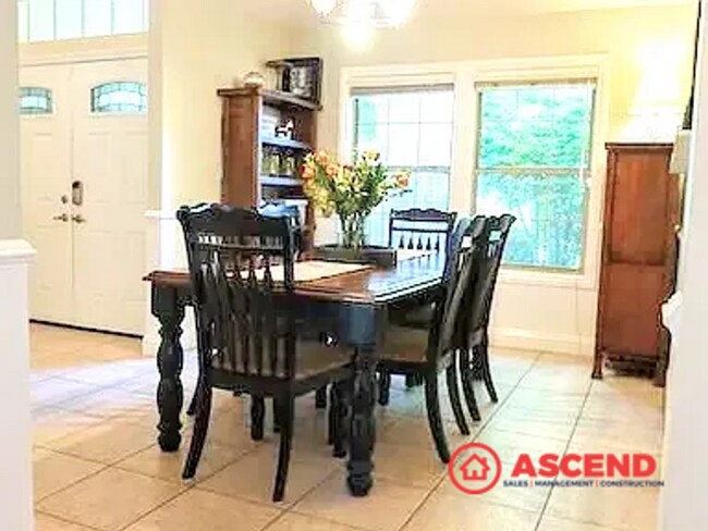 Building Photo - Beautiful Home Located In The Southwest!