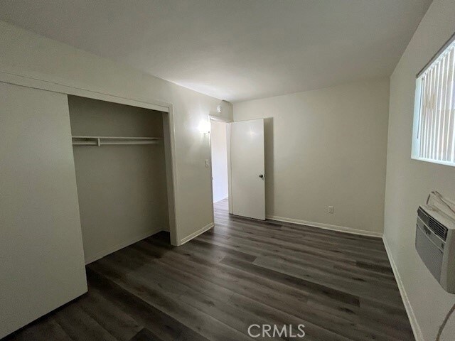 Building Photo - 45521 Sunset Ln