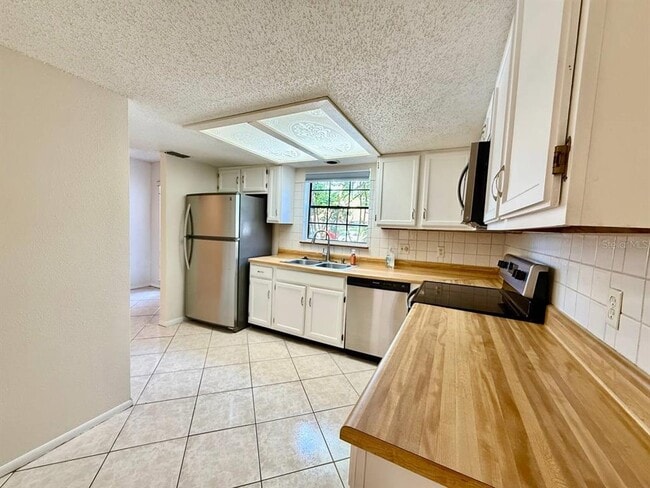 Building Photo - 3416 Sunrise Villas Ct N