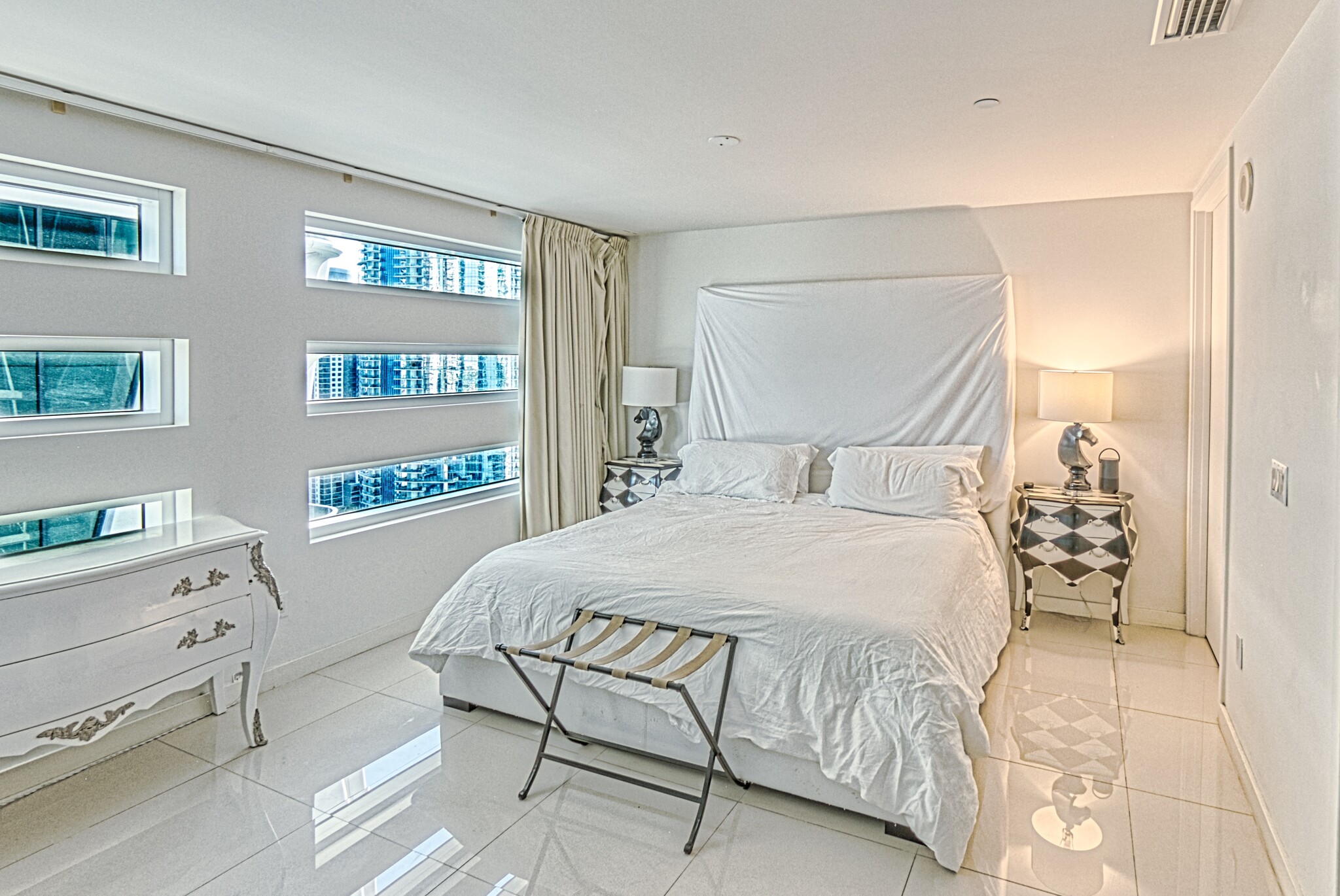 2nd bedroom - 1040 Biscayne Blvd