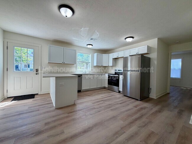Building Photo - 313 Orchard Ave
