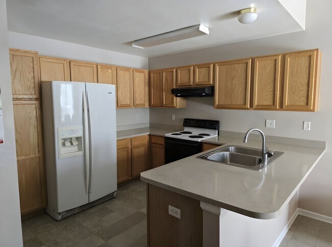 Building Photo - Cozy & Stylish Ranch Home in a Convenient Location!!