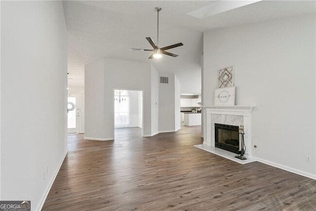 Building Photo - 2049 Manor Oak Ln