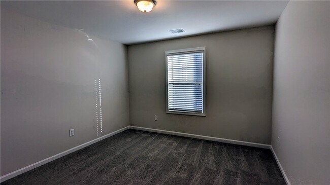 Building Photo - 249 Carvel Trl