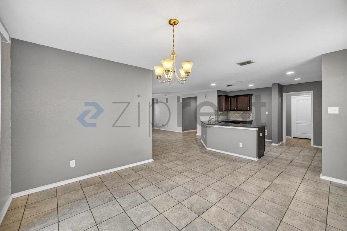 Building Photo - 7614 Heavenly Arbor