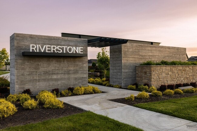 Building Photo - 6 months lease//Riverstone: Gated Community, Pond Access in BackYard, Patio Home, with all of the...