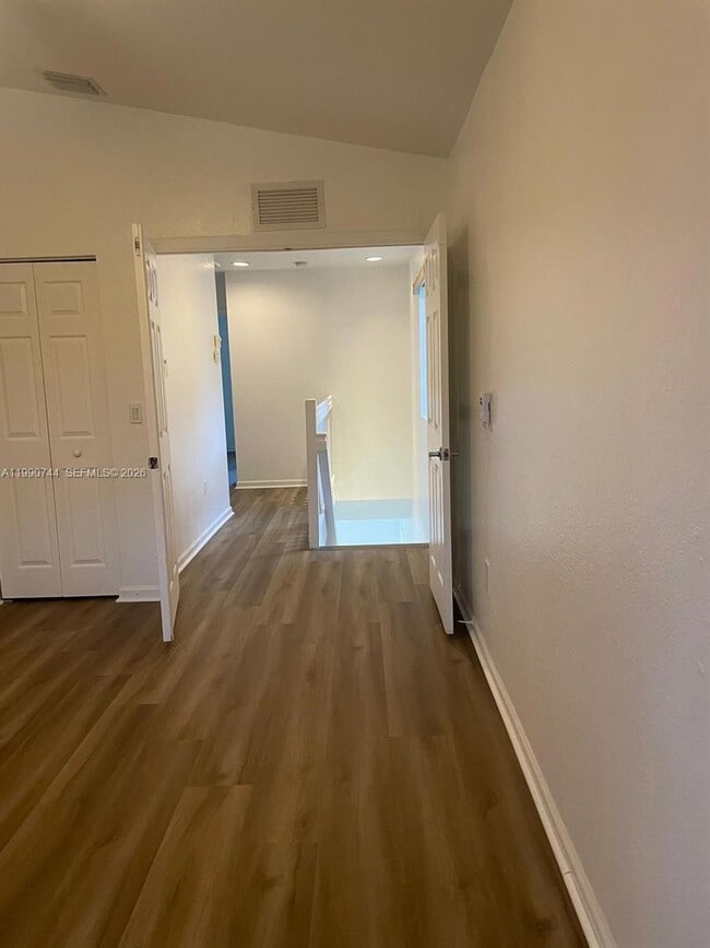 Building Photo - 8344 SW 27th St