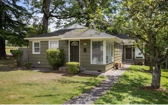 Front Enterance - 2704 SW 123rd Ave